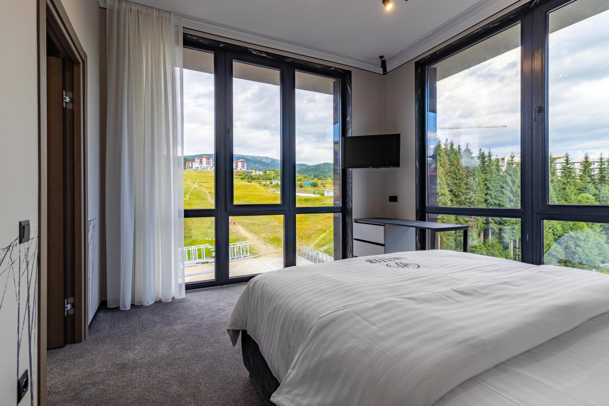 Shelter Apart Hotel Bukovel Ngoại thất bức ảnh